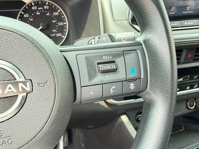 Nissan Rogue photo 20