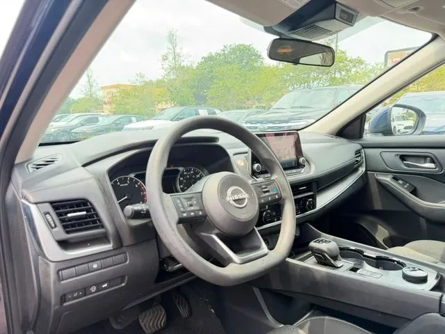 Nissan Rogue photo 24