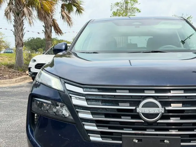 Nissan Rogue photo 11
