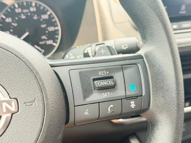 Nissan Rogue photo 19