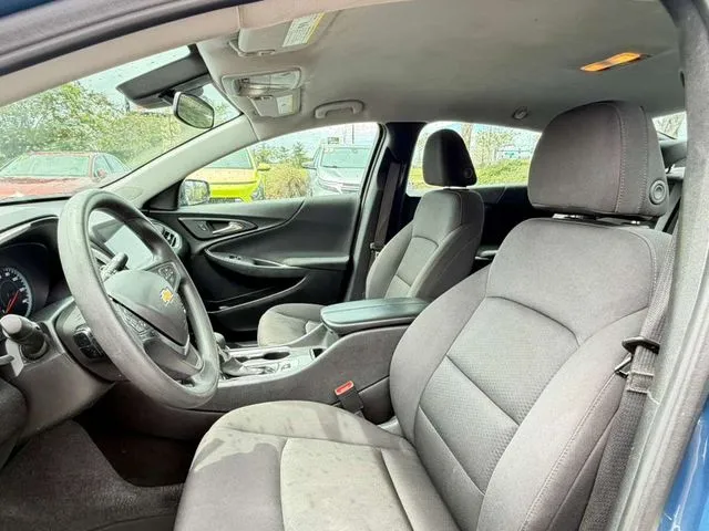 Chevrolet Malibu photo 23