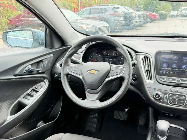 Chevrolet Malibu photo 11