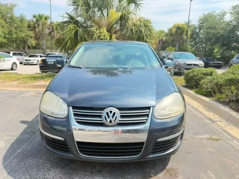 Gray 2010 Volkswagen Jetta SE for sale in Jacksonville, FL