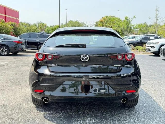 Mazda Mazda3 photo 8