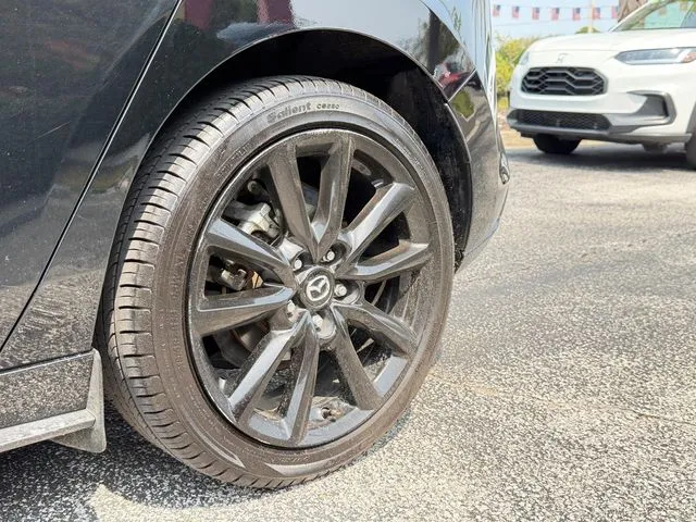Mazda Mazda3 photo 11