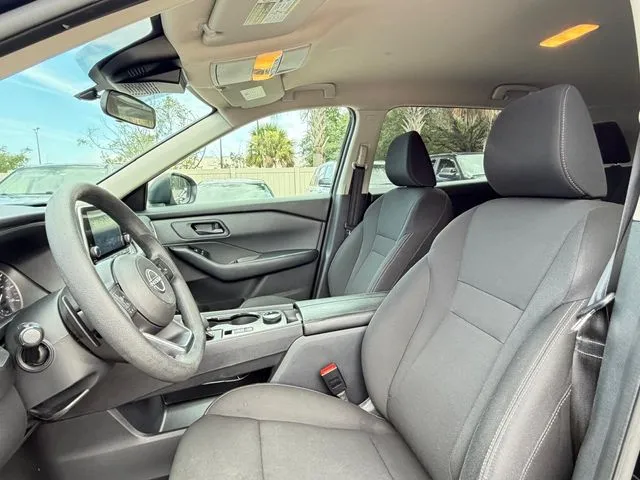 Nissan Rogue photo 22