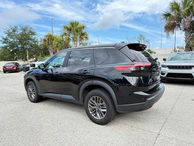 Nissan Rogue photo 7