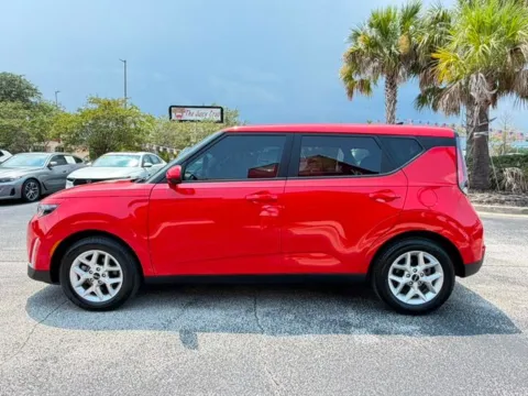 More photos of 2024 Kia Soul LX at Auto Gallery Jacksonville, FL