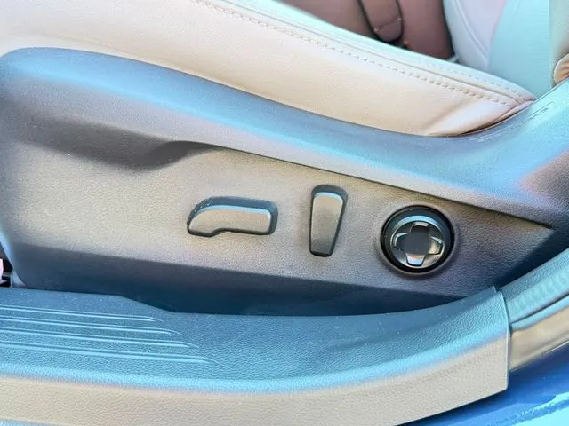 Subaru Legacy photo 17