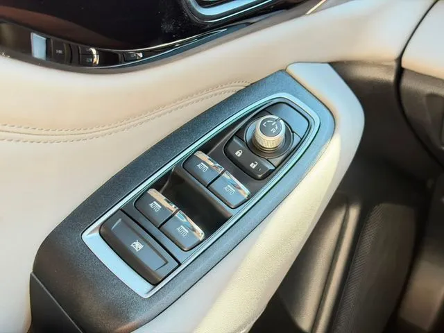 Subaru Legacy photo 18