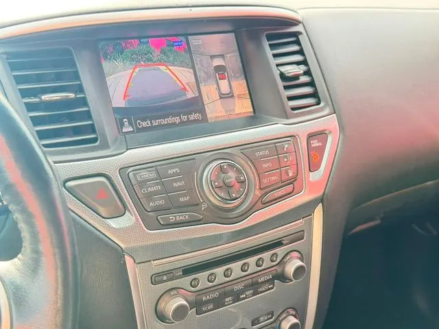 Nissan Pathfinder photo 19