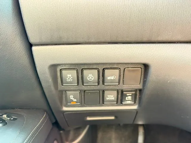 Nissan Pathfinder photo 21