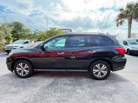 More photos of 2020 Nissan Pathfinder SL at Auto Gallery Jacksonville, FL
