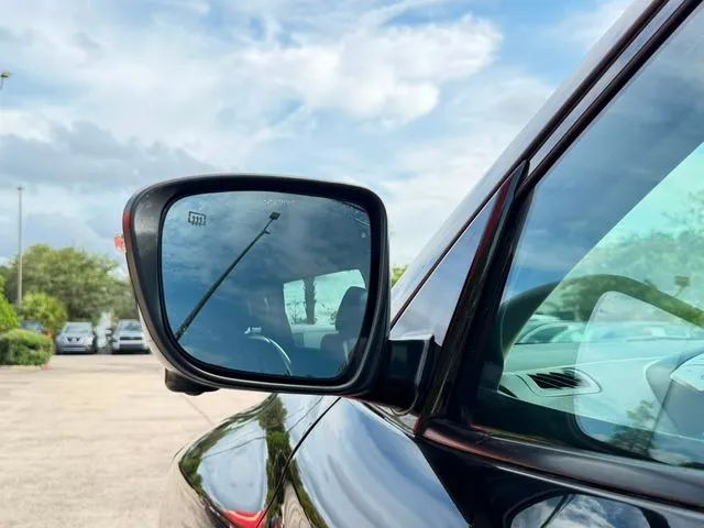 Nissan Pathfinder photo 12
