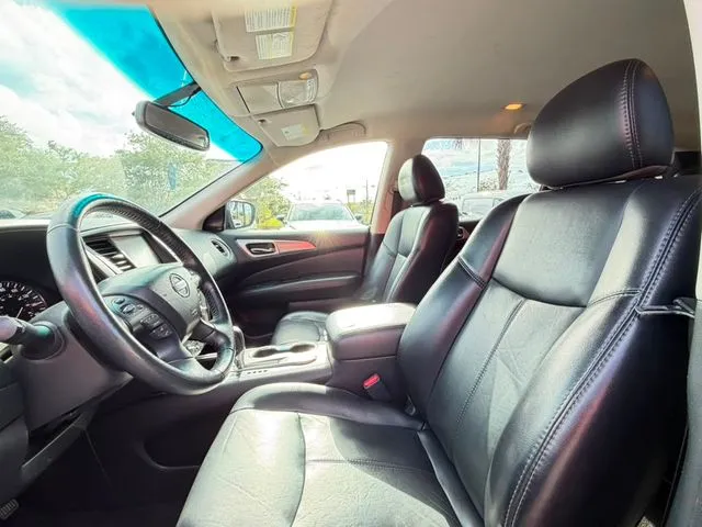 Nissan Pathfinder photo 15