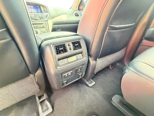 Nissan Pathfinder photo 31
