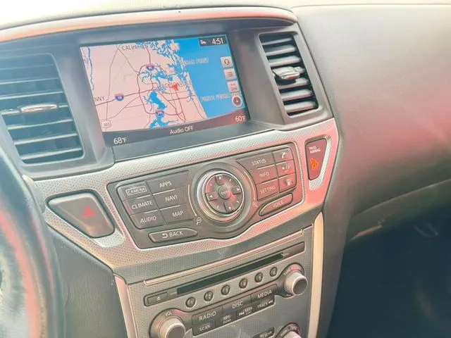 Nissan Pathfinder photo 18
