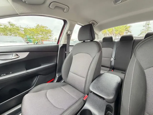 Kia Forte photo 26