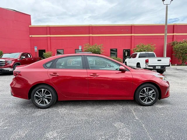 Kia Forte photo 4