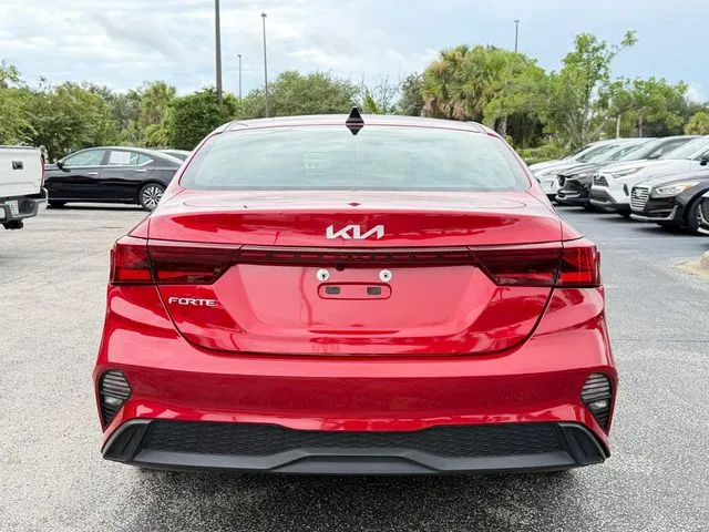 Kia Forte photo 8