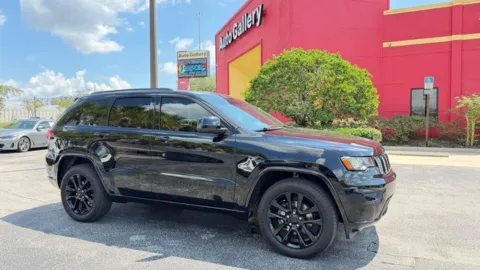 Black 2020 Jeep Grand Cherokee Altitude for sale in Jacksonville, FL