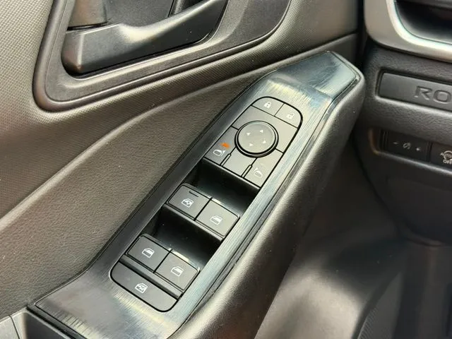 Nissan Rogue photo 15