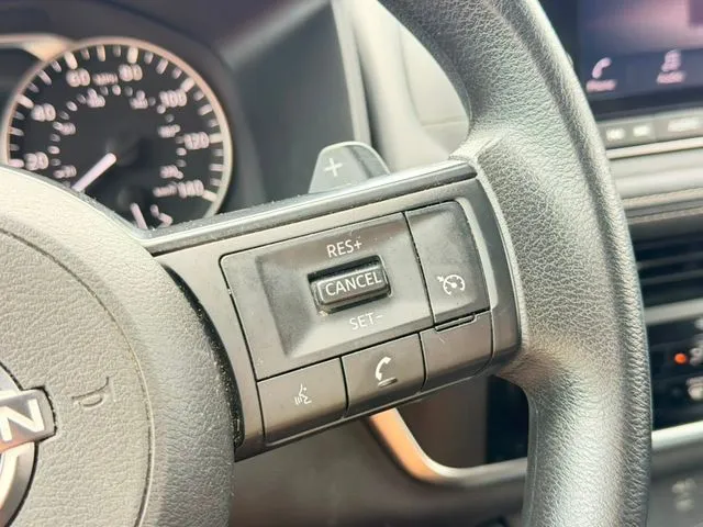 Nissan Rogue photo 19