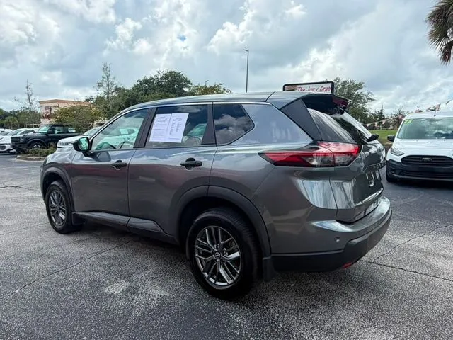 Nissan Rogue photo 7