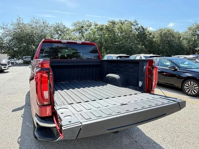 GMC Sierra photo 9