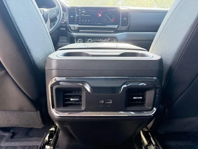 GMC Sierra photo 30