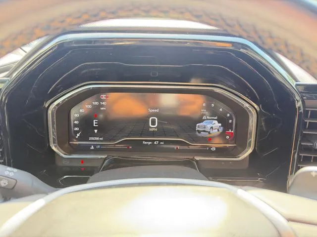 GMC Sierra photo 11