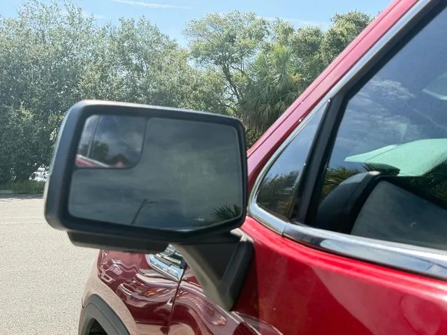 GMC Sierra photo 32