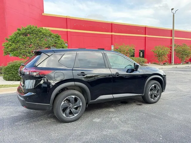 Nissan Rogue photo 6