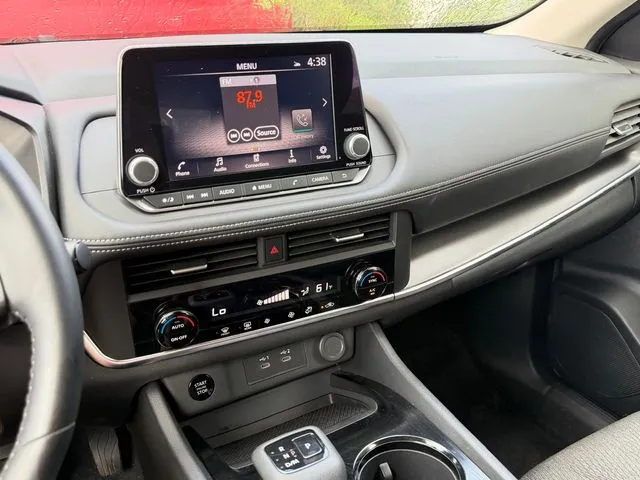 Nissan Rogue photo 23