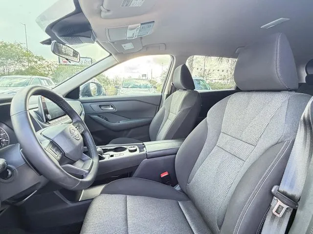 Nissan Rogue photo 27