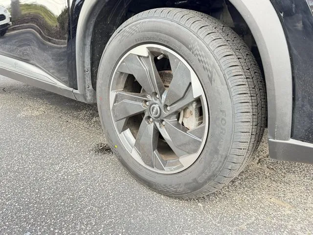Nissan Rogue photo 12