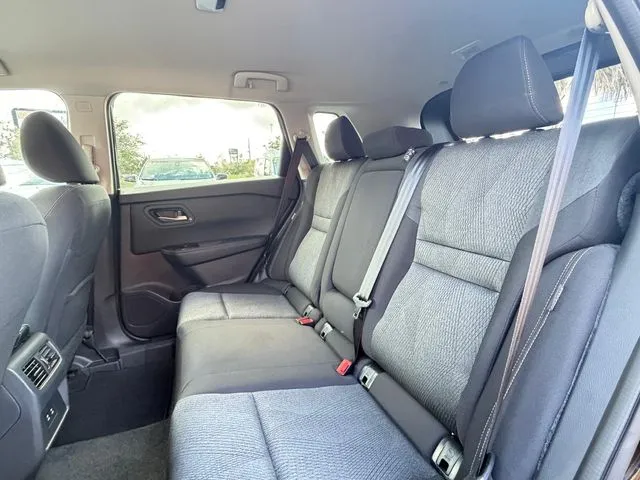 Nissan Rogue photo 31