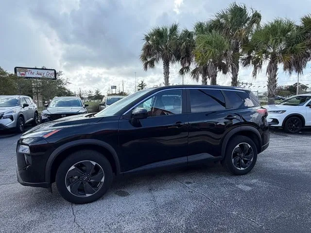 Nissan Rogue photo 3