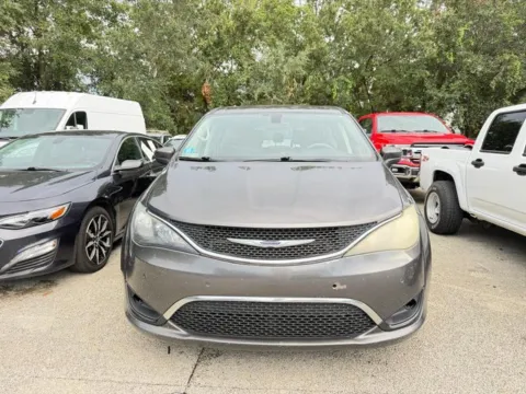 Unknown 2019 Chrysler Pacifica Touring for sale in Jacksonville, FL