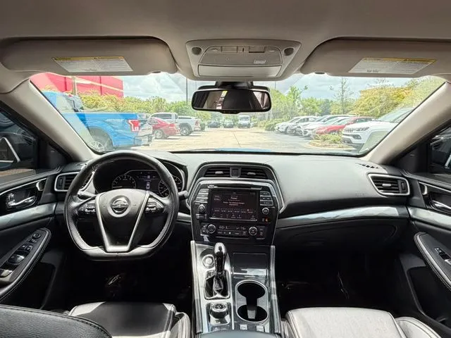 Nissan Maxima photo 17