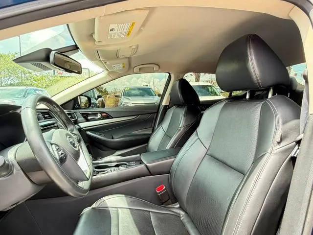 Nissan Maxima photo 23