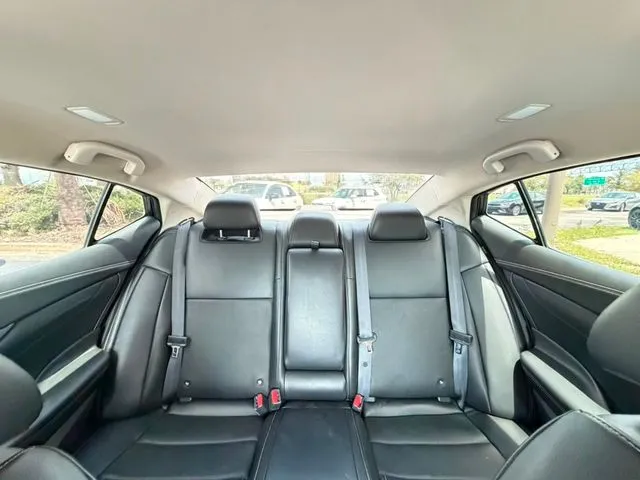 Nissan Maxima photo 29