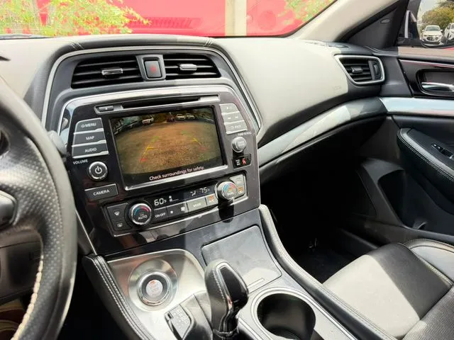 Nissan Maxima photo 26