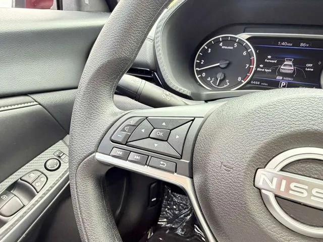 Nissan Sentra photo 18