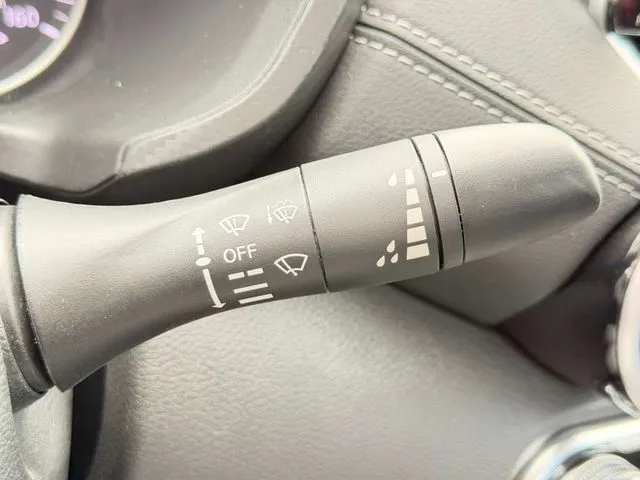 Nissan Sentra photo 21