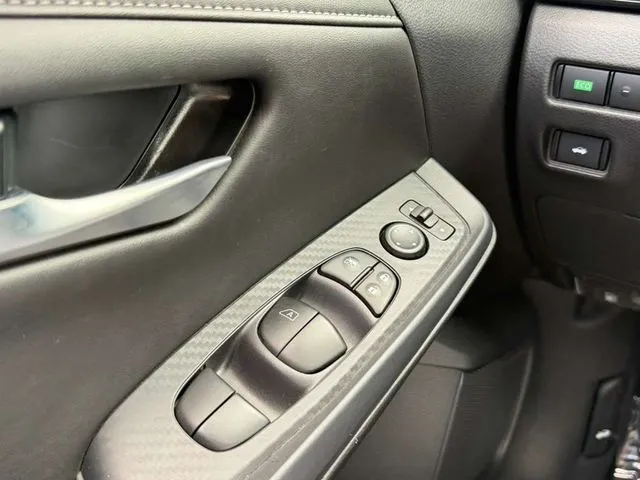 Nissan Sentra photo 16