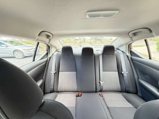 Nissan Sentra photo 29