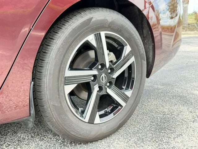 Nissan Sentra photo 11