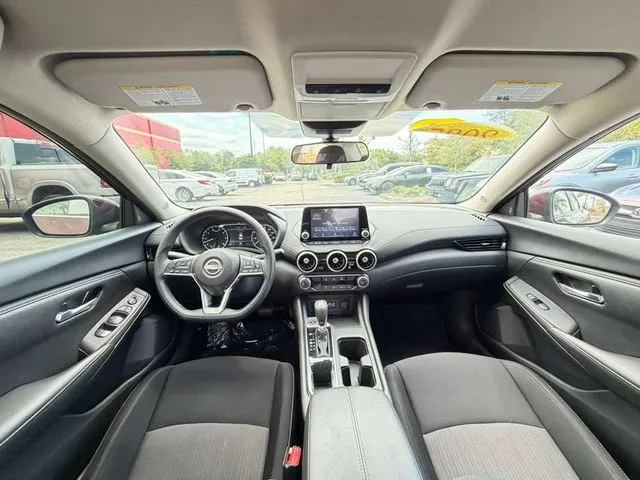 Nissan Sentra photo 12