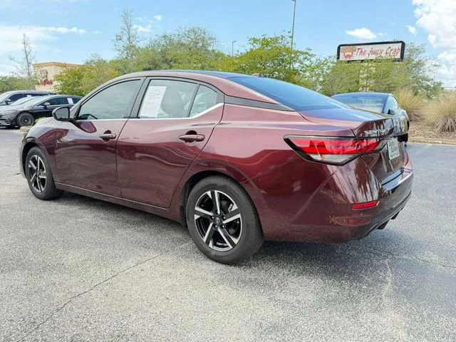 Nissan Sentra photo 7